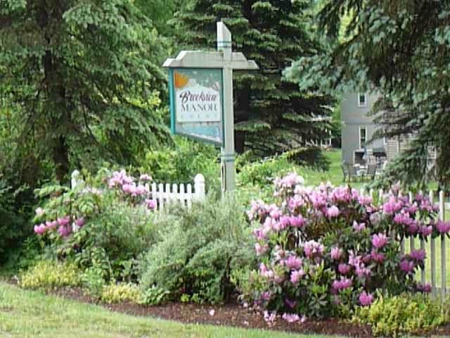 Foto principal - Brookview Manor Court
