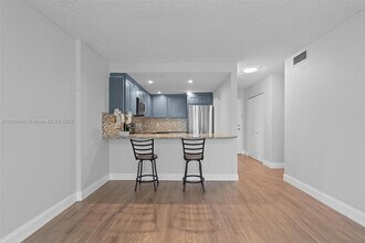 Building Photo - 16851 NE 23rd Ave