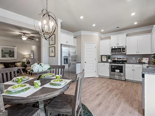 Foto del edificio - 207 DuPont Dr