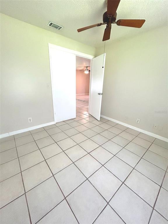 Building Photo - 844 E Flag Ln