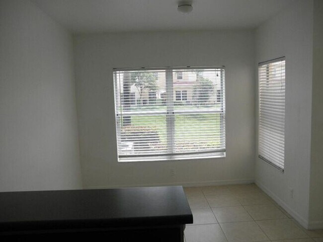 Foto del edificio - 912 Talia Cir