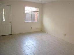 Foto del edificio - 5321 Pinewilde Dr