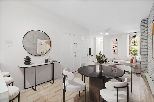 Foto del edificio - 1120 Hudson St