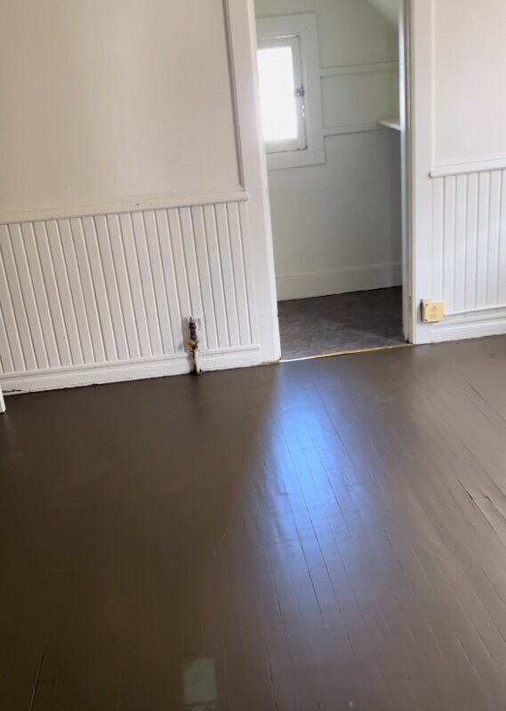 Building Photo - 1304 W Ring St