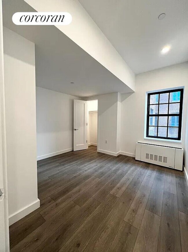Foto del edificio - 124 Columbia Heights