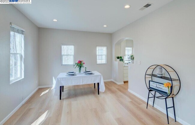Living/Dining - 2344 Magnolia Bridge Dr