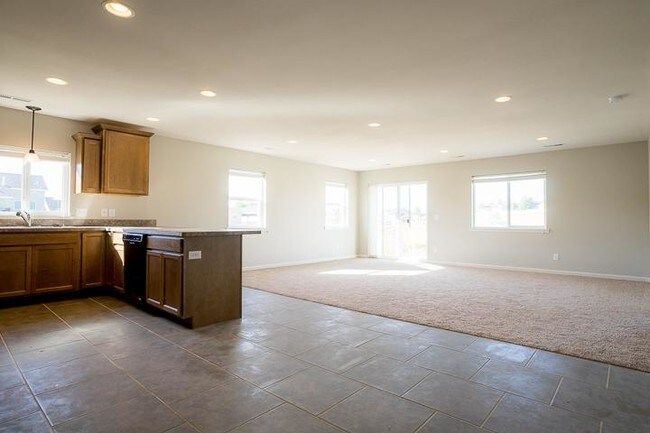 Foto del edificio - 639 Oakmont