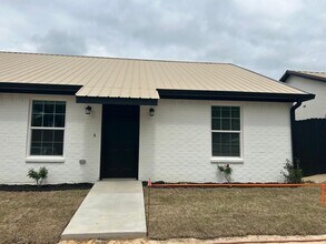 Building Photo - 3991 Byrd Ln