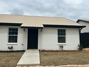 Building Photo - 3991 Byrd Ln