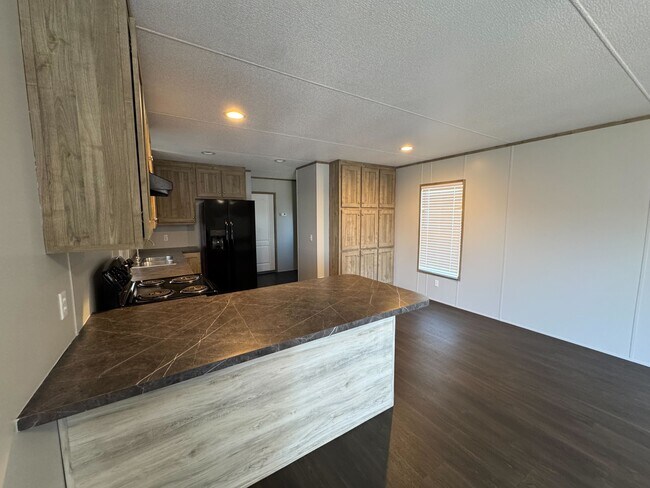 Building Photo - 112 Parma Ct