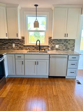 Building Photo - Charming & Updated Phinney Ridge Bungalow!