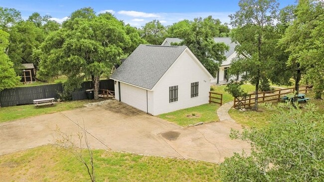 Building Photo - 510 Camino De Rancho