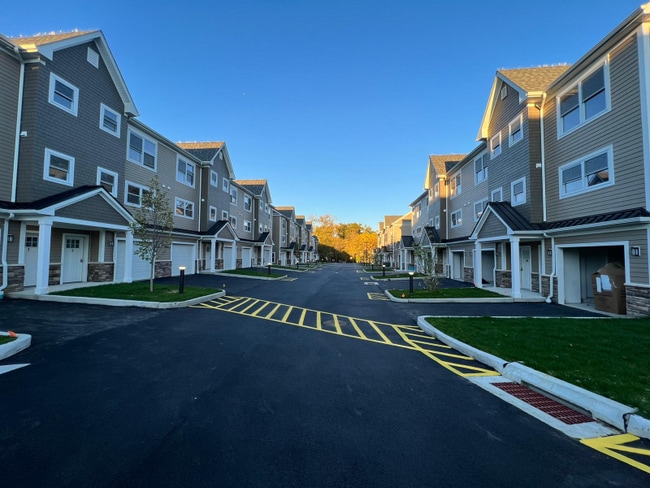 Foto del edificio - 69 Lanesville Rd