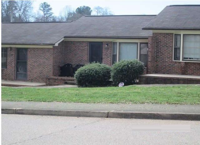 Front Porch Entrance - 920 Willowbrook Ave