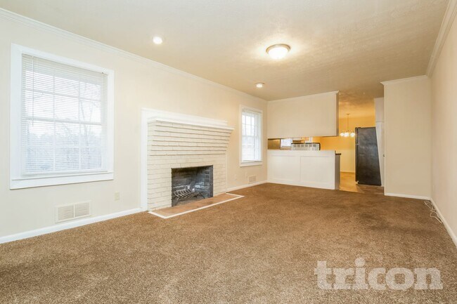 Building Photo - 3842 Wesley Dr