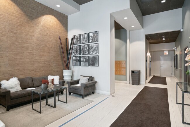 Foto del edificio - 400 W Ontario St