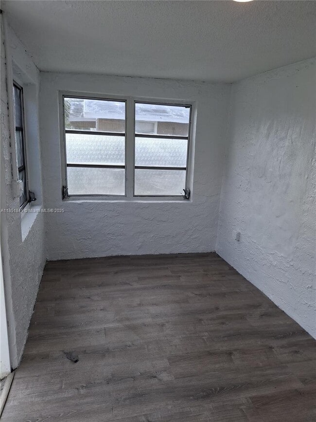 Building Photo - 1260 NW 45th St
