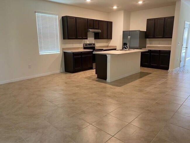 Building Photo - 394 Feltrim Reserve Blvd