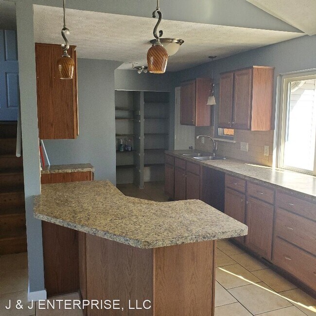 Building Photo - 3 br, 2 bath House - 4138 HOLL ROAD