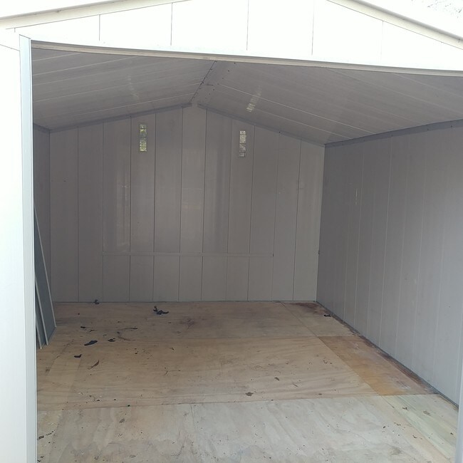 Building Photo - 430 Savannah Dr