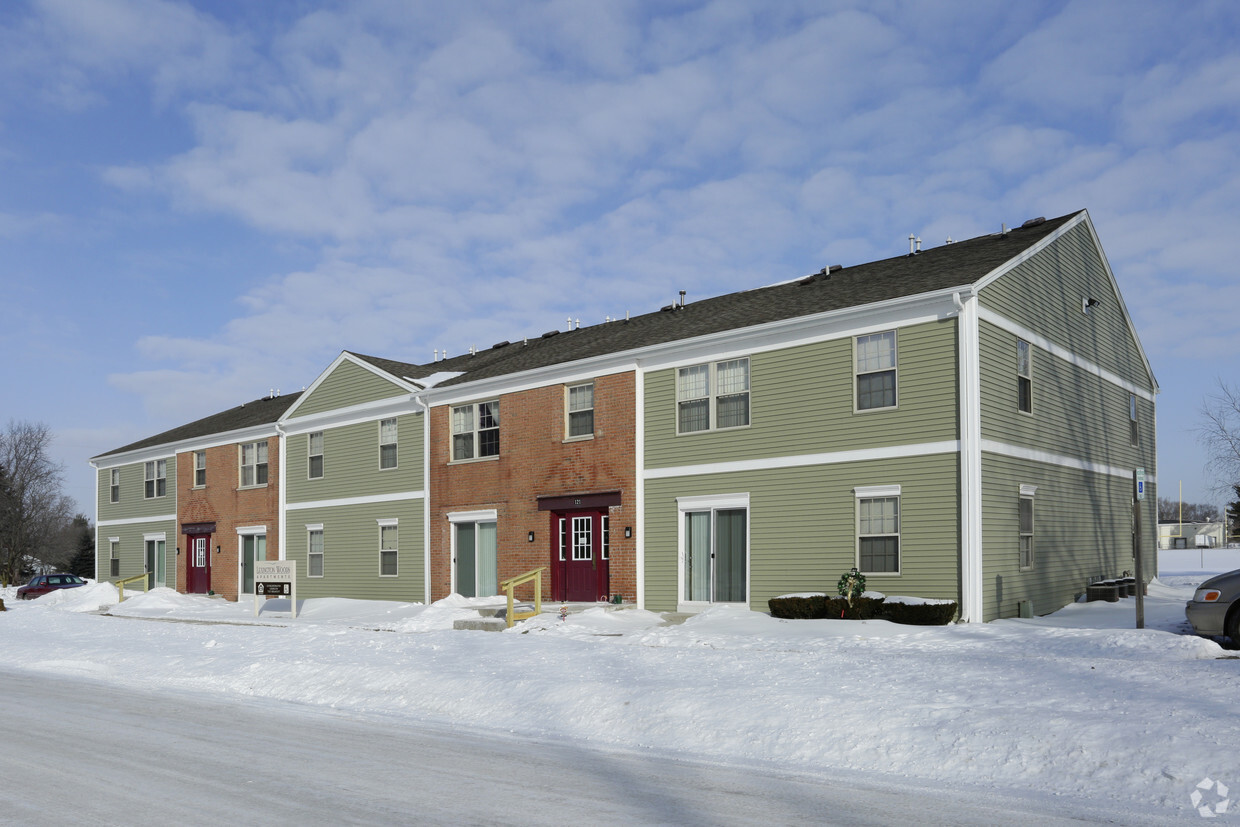 Foto del edificio - Lexington Woods Apartments