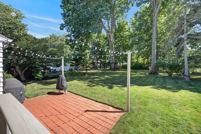 Foto del edificio - 24299 Beech Ln