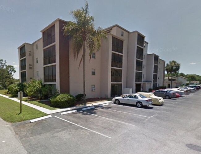 Foto del edificio - 5541 Bay Blvd