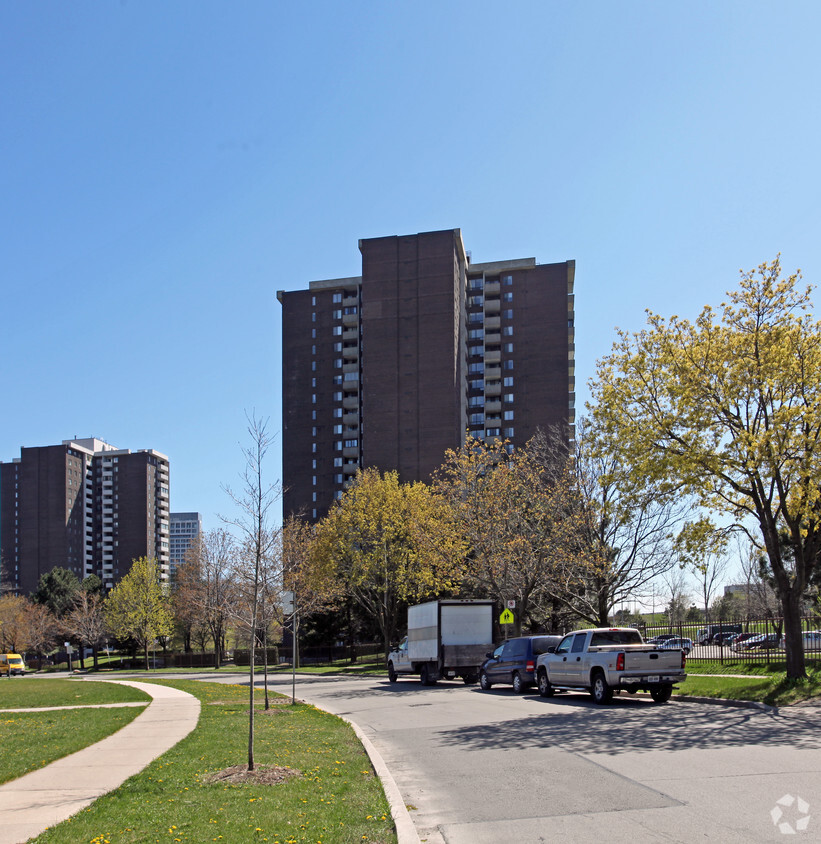 Building Photo - 10 Muirhead Rd