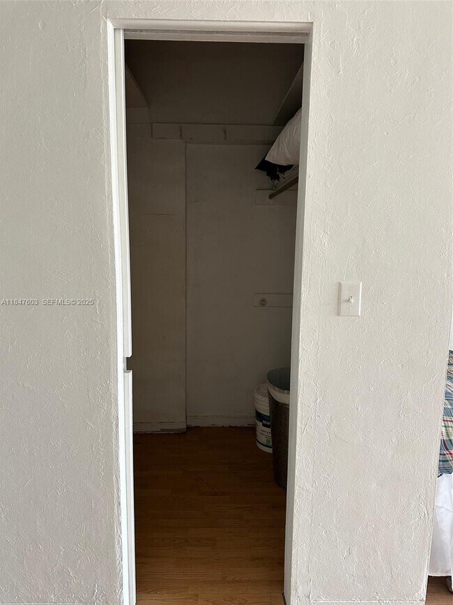 Foto del edificio - 1400 Pennsylvania Ave