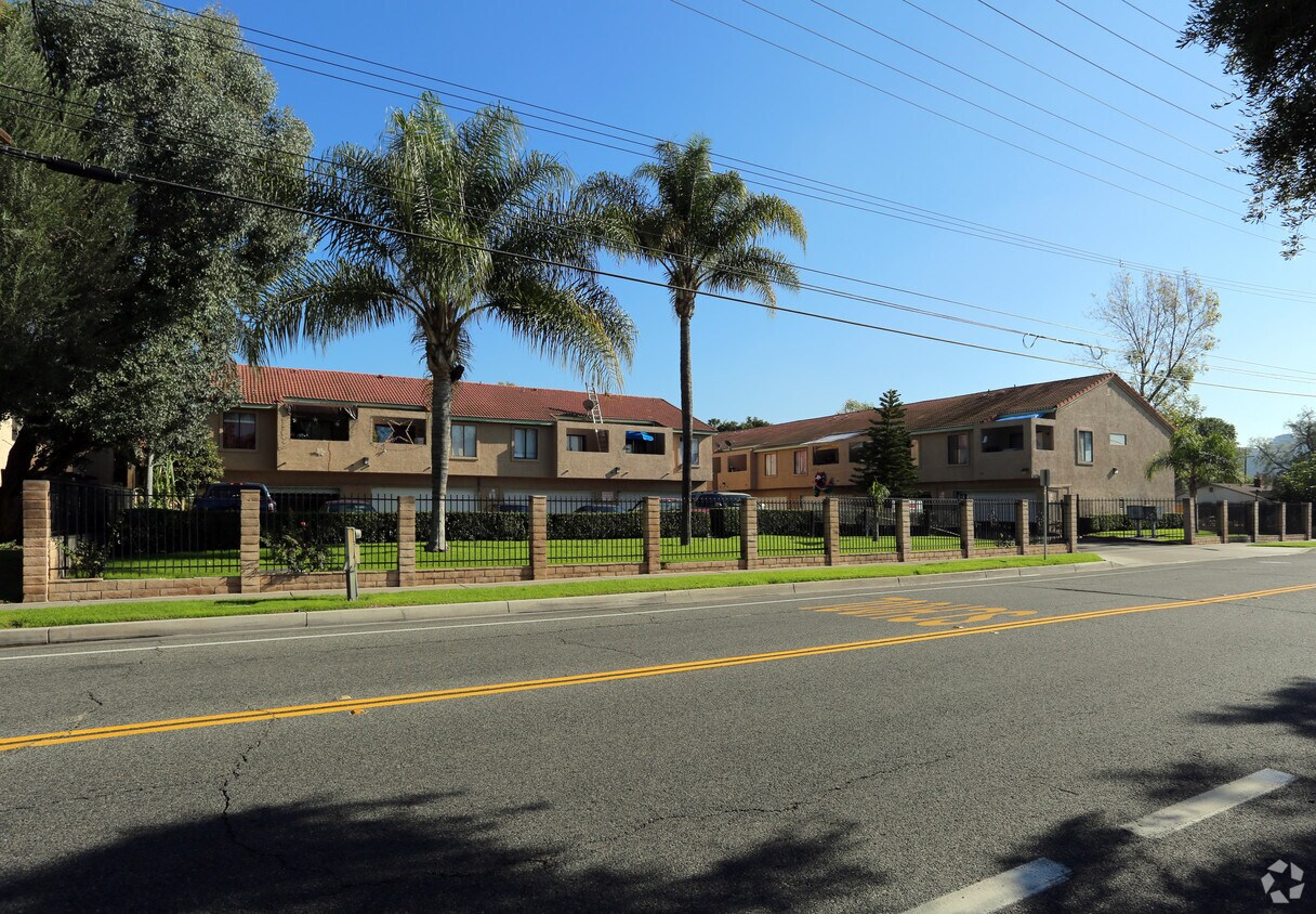 Foto del edificio - 11762 Rancho Santiago Blvd