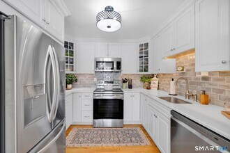 Building Photo - 78 Landing Cir