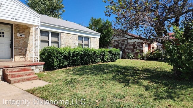 Building Photo - 3 br, 2 bath House - 4501 SE 20th