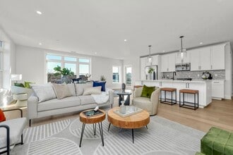 Building Photo - 62 Foundry St