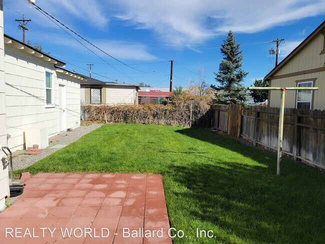 Building Photo - 2 br, 1 bath House - 1990 Kirman Avenue