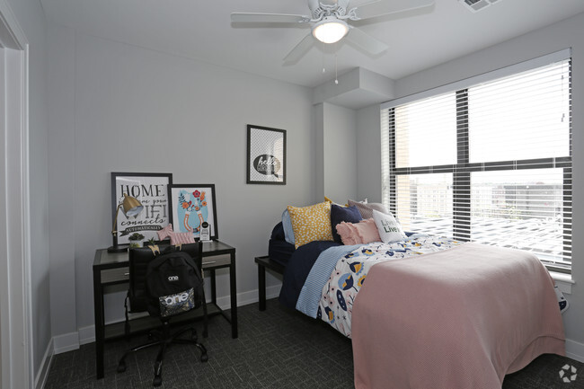 3BR, 3BA - C1 - One On Centre Apartments