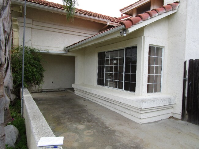 Foto del edificio - 3430 Crystal Wood Dr