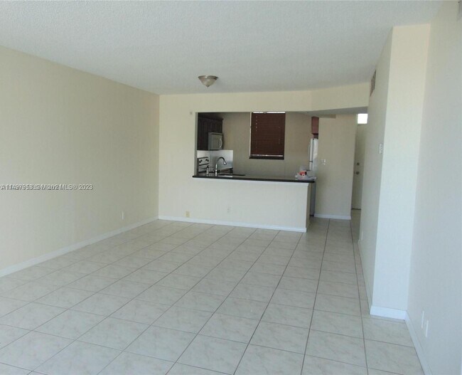 Foto del edificio - 3703 NE 166th St
