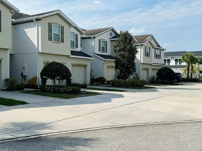 Foto del edificio - 8809 Turnstone Haven Pl