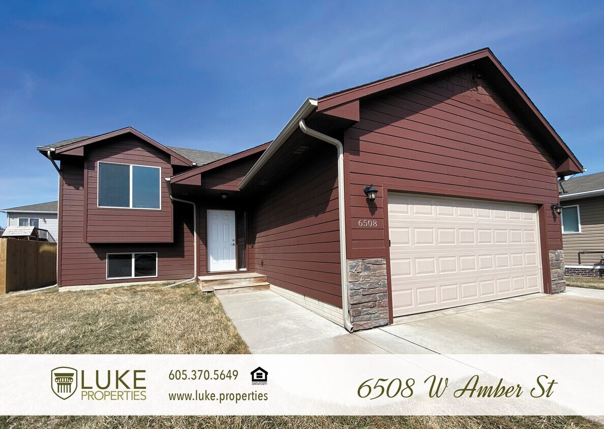 Primary Photo - Stunning three-bedroom rental home in Siou...
