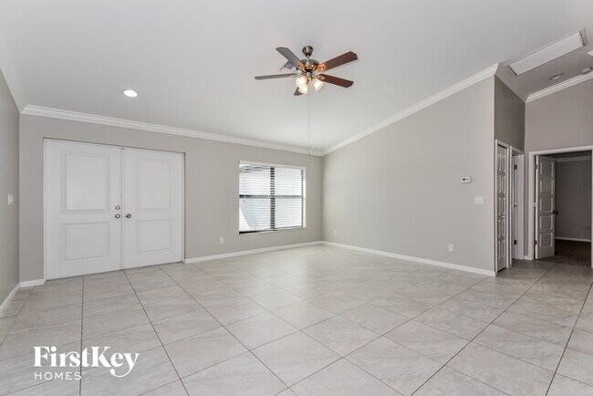 Foto del edificio - 2221 SW 22nd Terrace