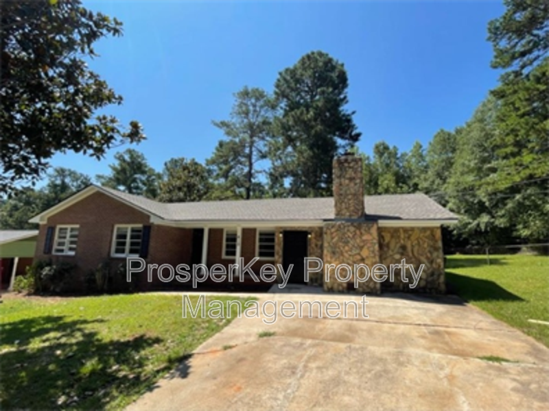 Foto del edificio - 418 E Northwoods Dr