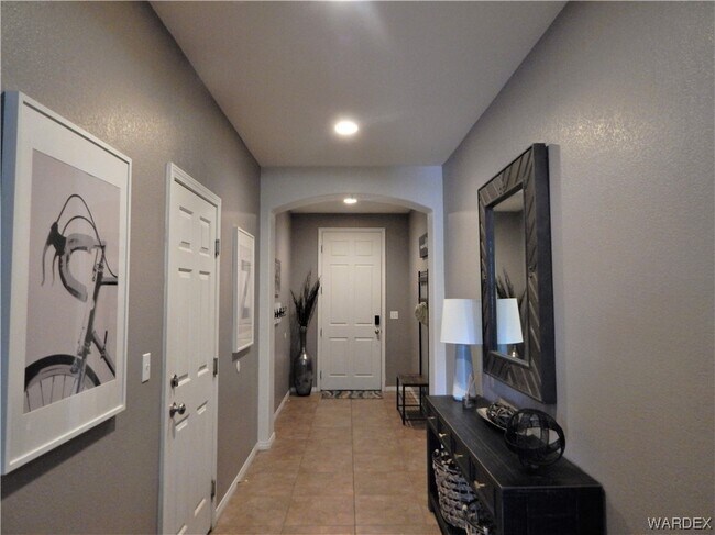 Foto del edificio - 1720 Greenfield Dr