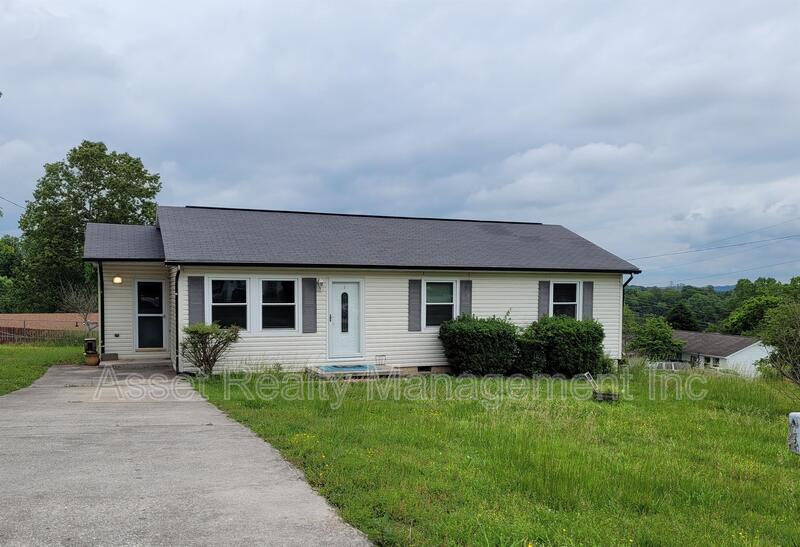 Primary Photo - 3500 Duxbury Ln