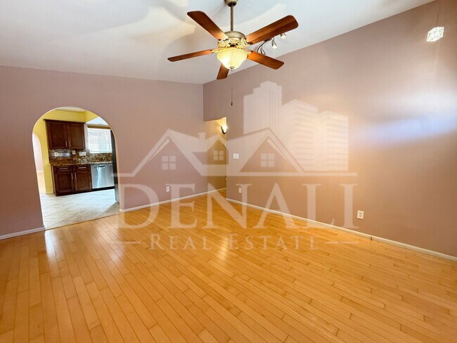 Foto del edificio - 2102 W Knox Rd