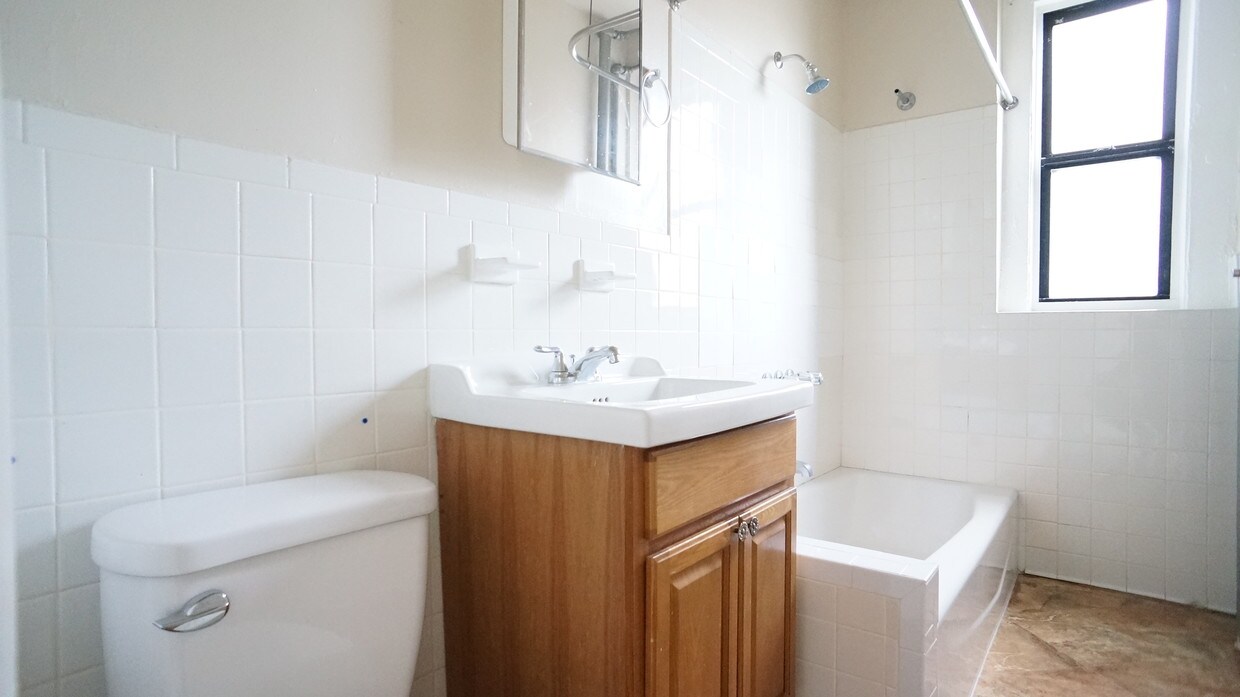 Foto del edificio - 3451 Giles Pl