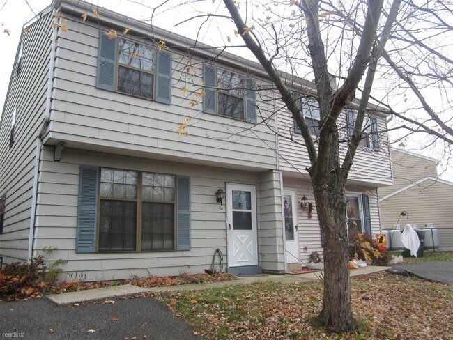 Building Photo - 2 br, 1.5 bath House - 74 Dewsbury Ln