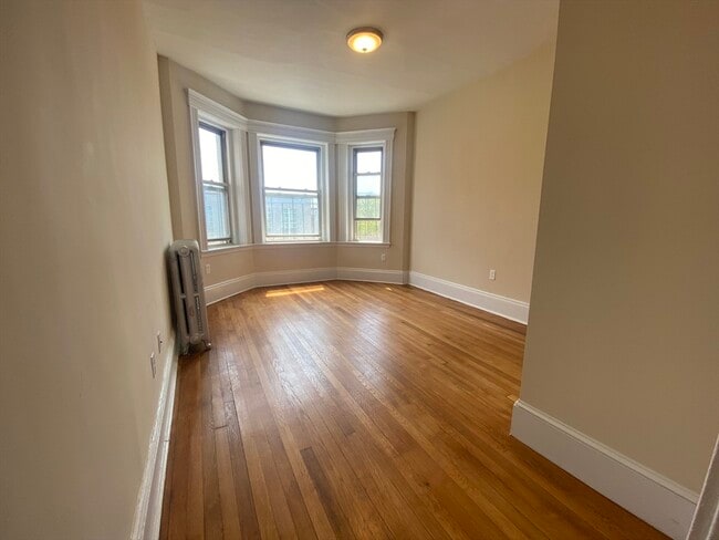 Foto del edificio - 327 Huntington Ave