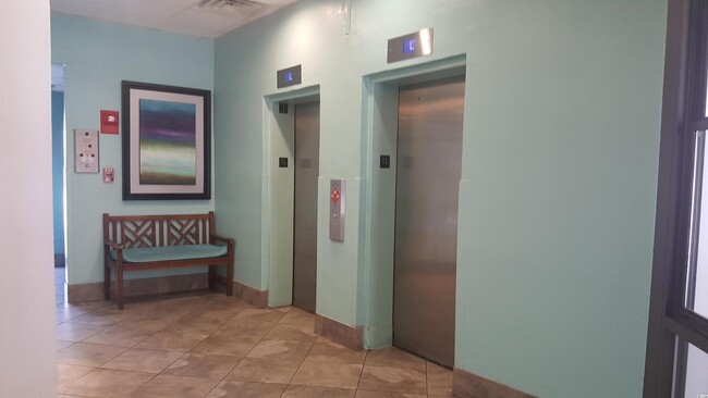 Foto del edificio - 7000 N Ocean Blvd
