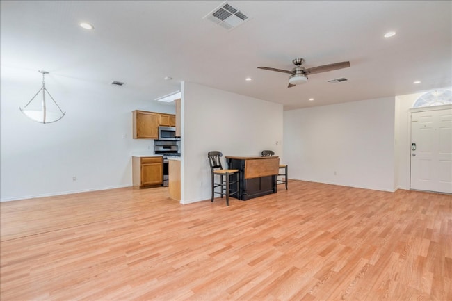 Building Photo - 14710 Montoro Dr