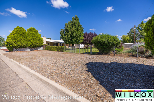 Building Photo - 4 br, 2 bath House - 2804 East 18th Street